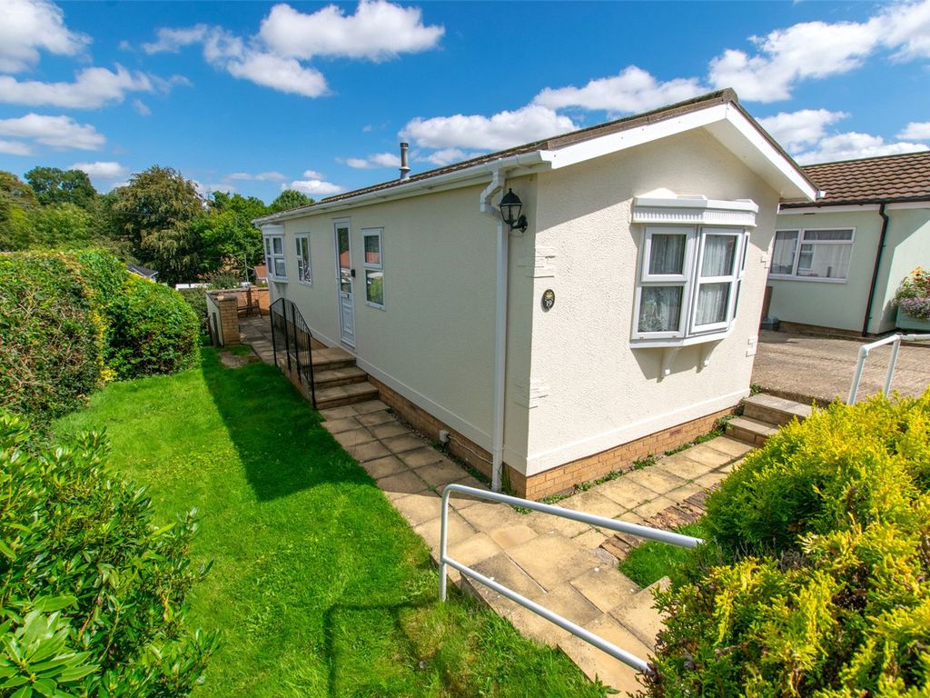 2 bed bungalow for sale in Whipsnade Park Homes, Whipsnade
