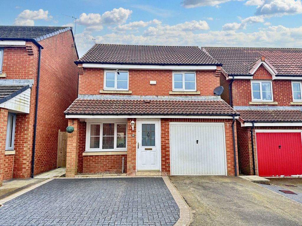 3 bed detached house for sale in Lapwing Court, Haswell, Durham DH6, £