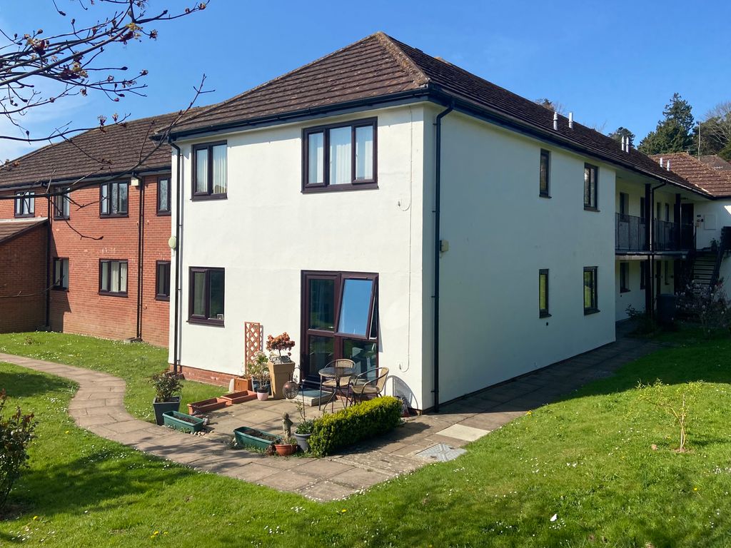 2 bed flat for sale in Temple Gardens, Sidmouth EX10 Zoopla