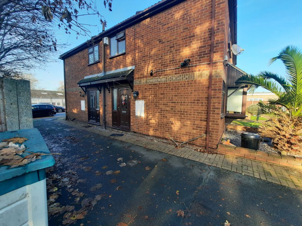 New home, 1 bed flat for sale in Betterton Road, Rainham RM13, £220,000