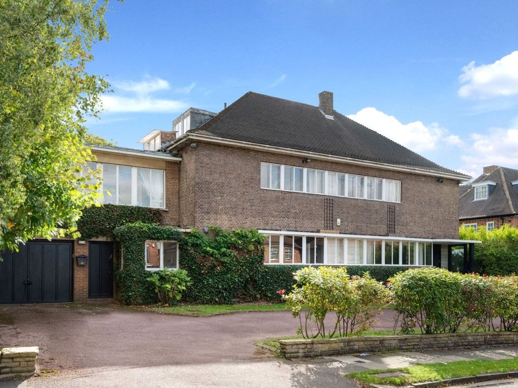 Neville Drive, London N2  