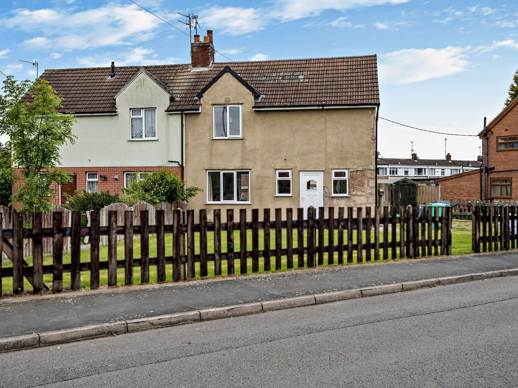 3 bed semidetached house for sale in Park Avenue, Polesworth, Tamworth