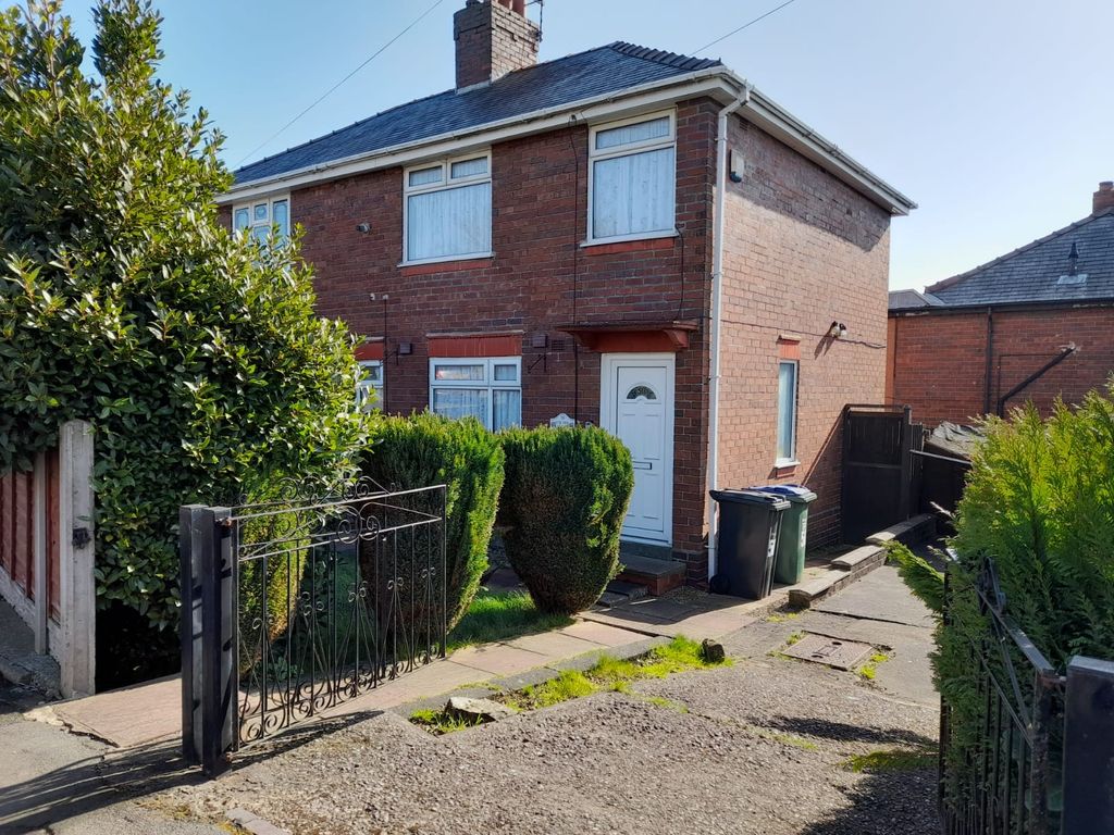 3 bed semidetached house for sale in Newhall Road, Rowley Regis B65