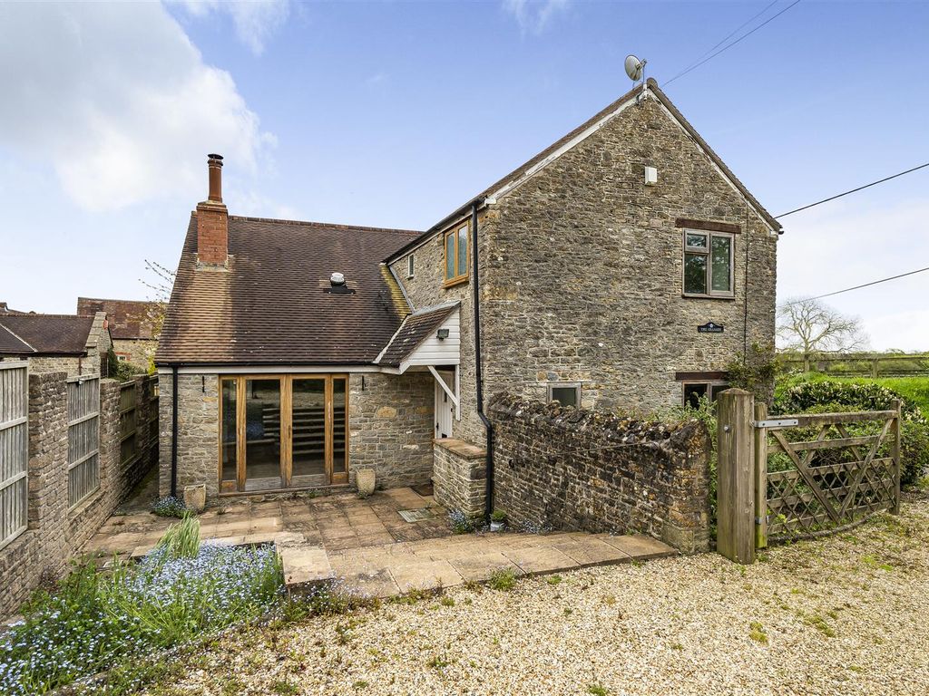 3 bed detached house for sale in North Cheriton, BA8, £