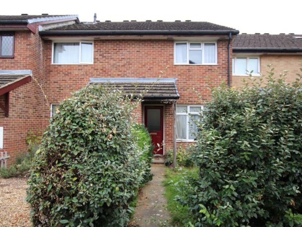2 bed terraced house for sale in Chamberlain Place, Kidlington OX5, £
