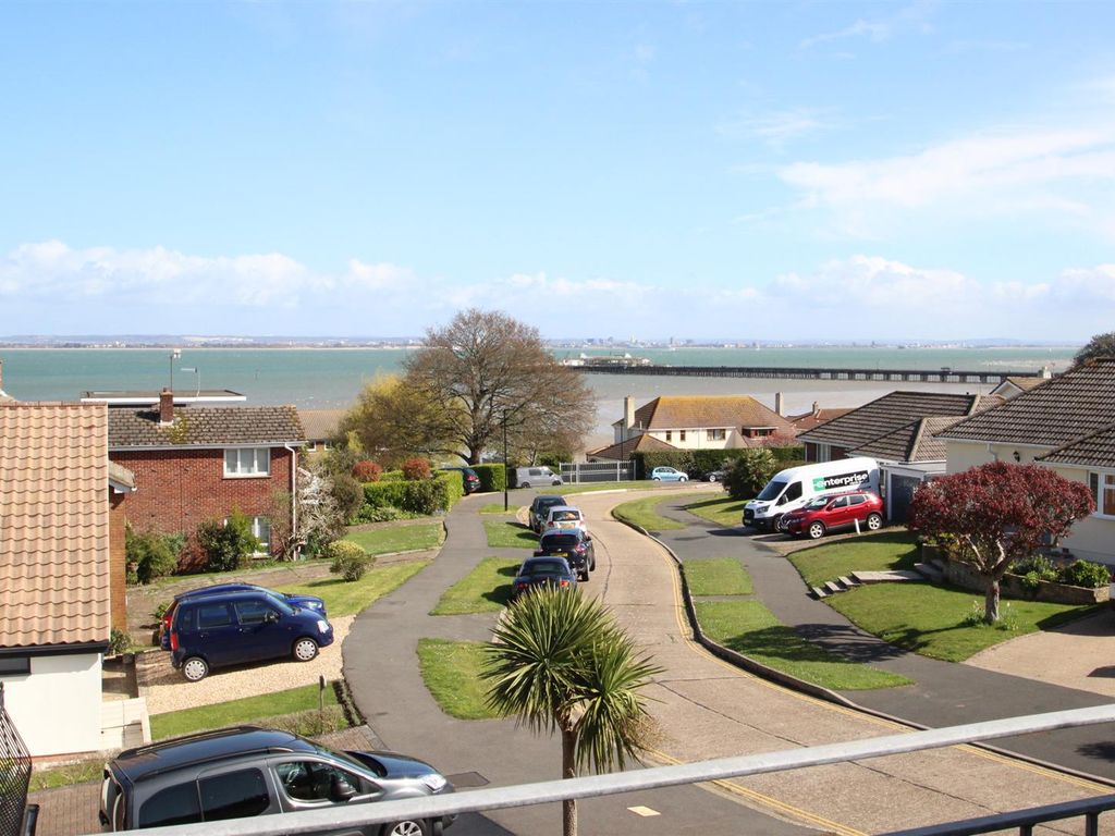 5 bed detached house for sale in Westfield Park, Ryde PO33 Zoopla