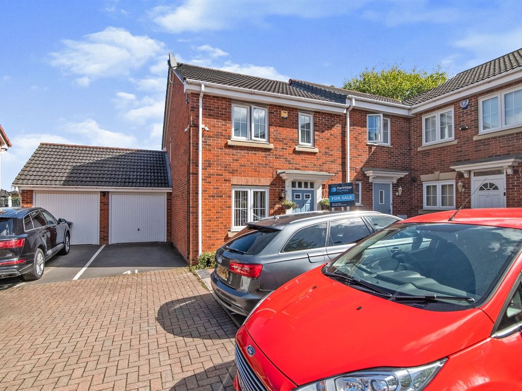 3 bed end terrace house for sale in New Imperial Crescent, Tyseley, Birmingham B11 Zoopla