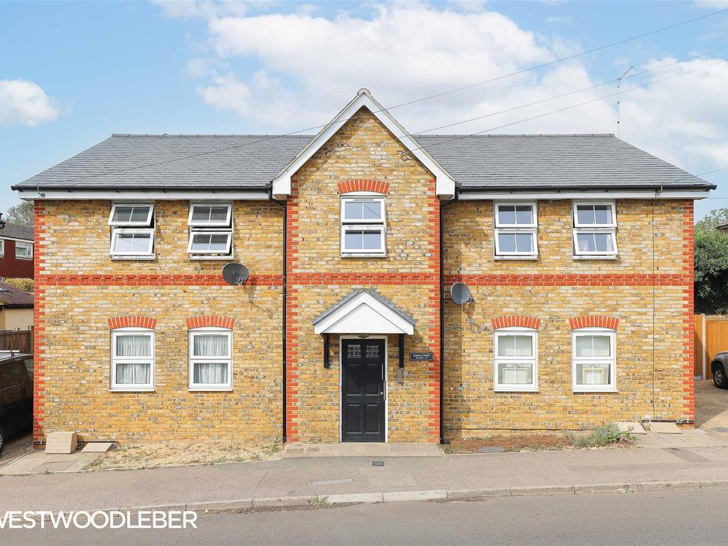 2 bed flat for sale in Collett Road, Ware SG12 Zoopla