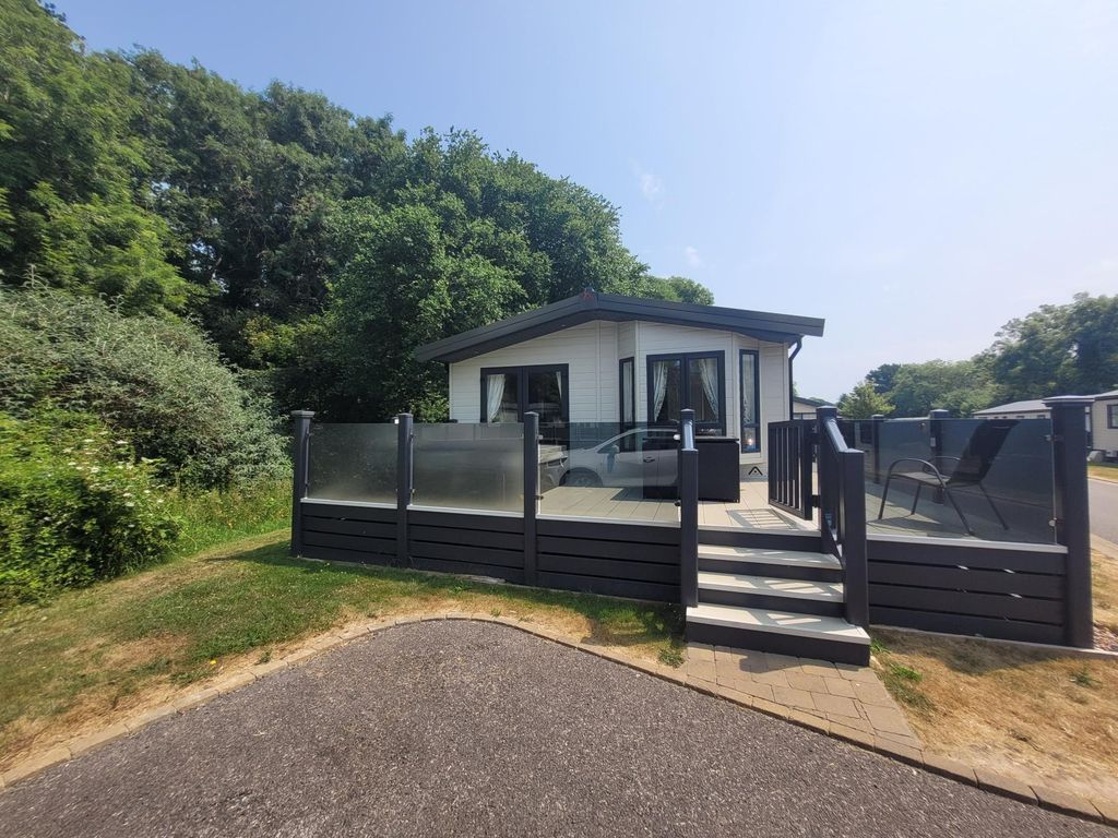 2 bed mobile/park home for sale in Hoburne Torbay, Grange Road