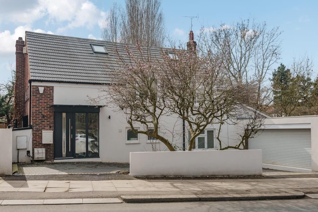 5 bed detached house for sale in Woodside Park, Argyle Road N12, £