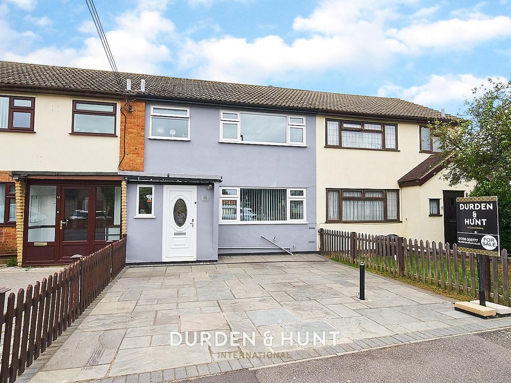 3 bed terraced house for sale in Thorn Lane, Rainham RM13, £375,000