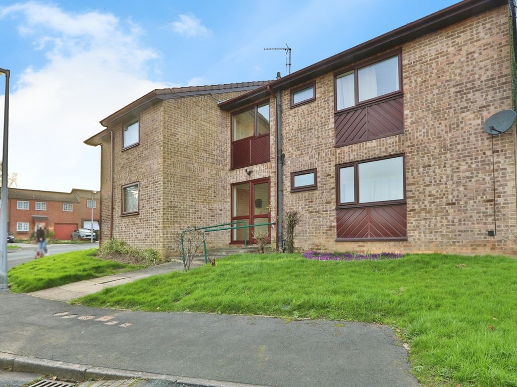 1 bed flat for sale in Canterbury Close, Beverley HU17, £70,000 Zoopla