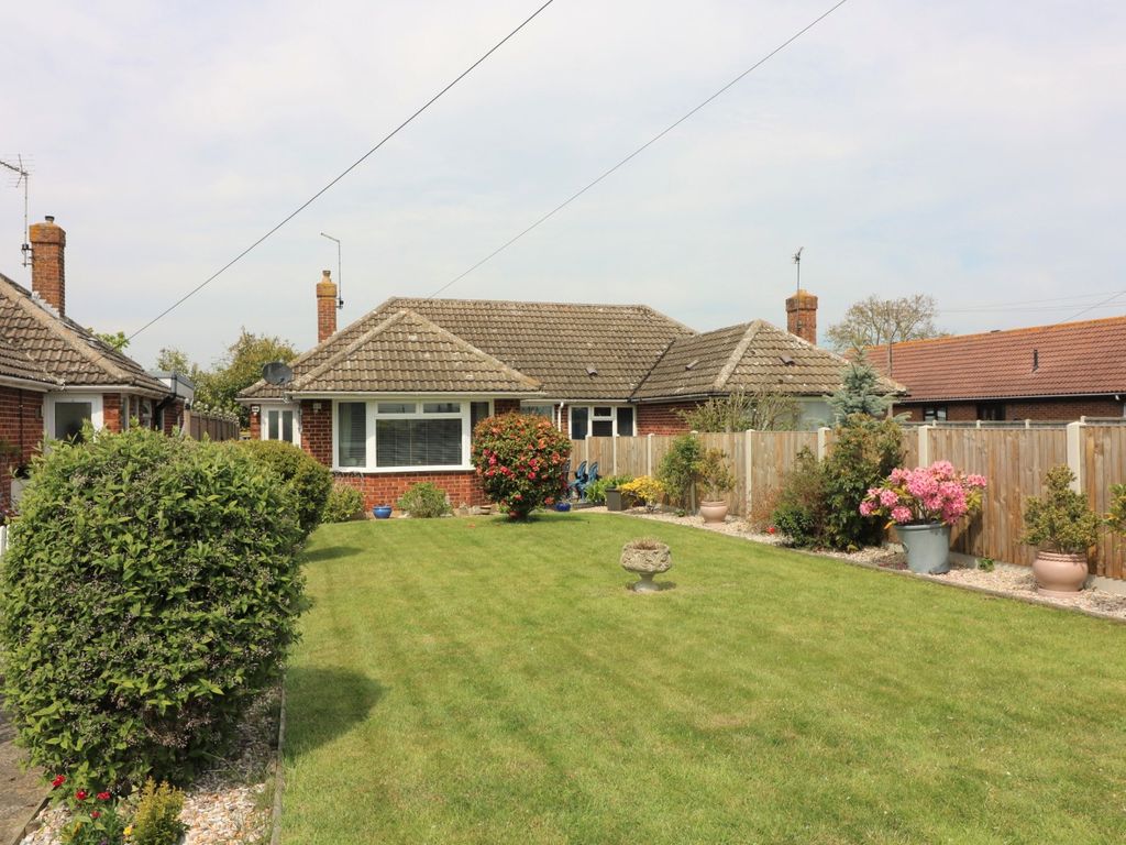 2 bed semidetached bungalow for sale in The Street, Woodnesborough