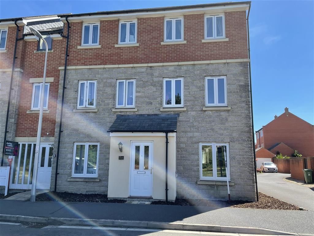 2 bed flat for sale in Kent Avenue, West Wick, WestonSuperMare BS24