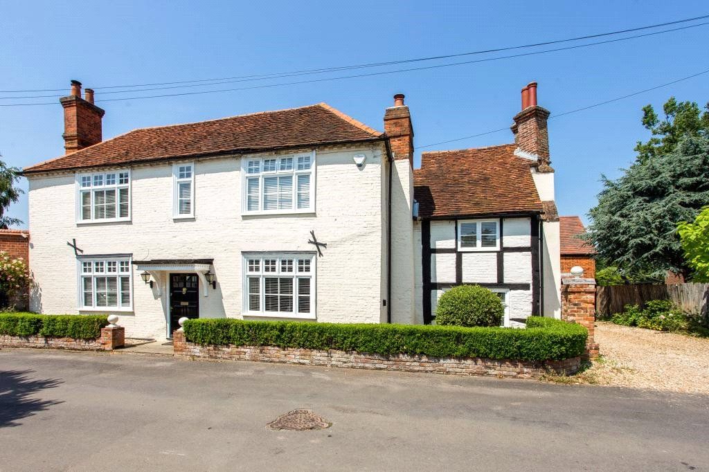 4 bed detached house for sale in Holyport Street, Holyport, Maidenhead