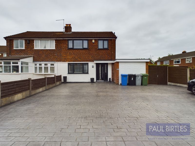 3 bed semidetached house for sale in Ennerdale Road, Partington