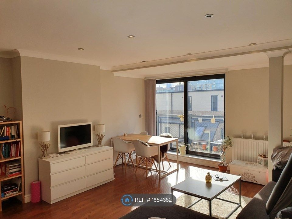 2 bed flat to rent in Marden House, London E1, £2,245 pcm Zoopla