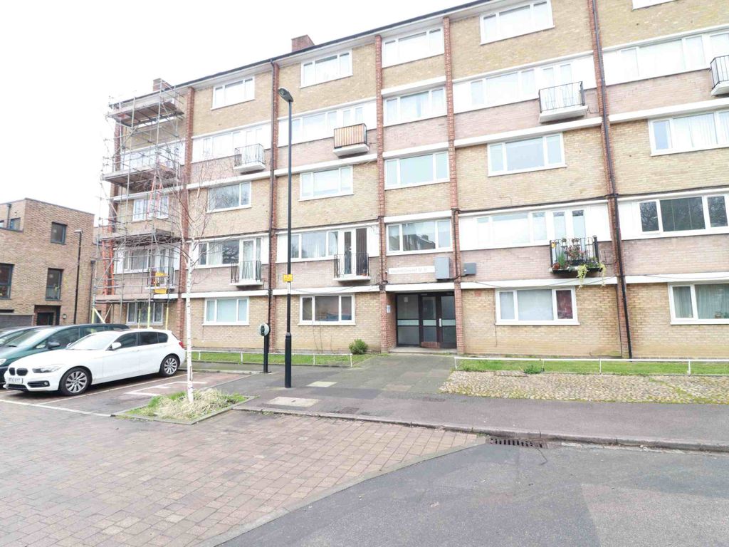 2 bed flat to rent in Longfield Crescent, London SE26 Zoopla