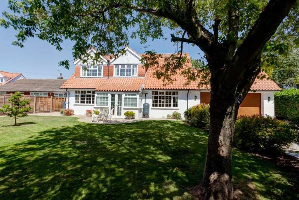 4 bed detached house for sale in Common Road, Thorpe Salvin, Worksop