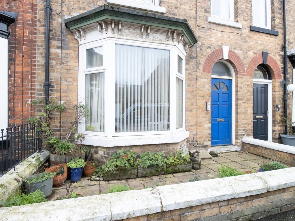 2 bed flat for sale in Cromwell Avenue, Filey YO14 Zoopla