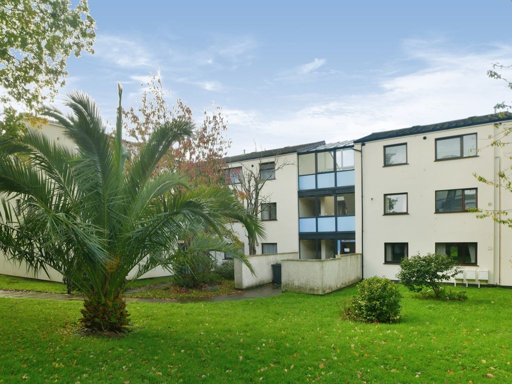 Mills Road, Plymouth PL1  