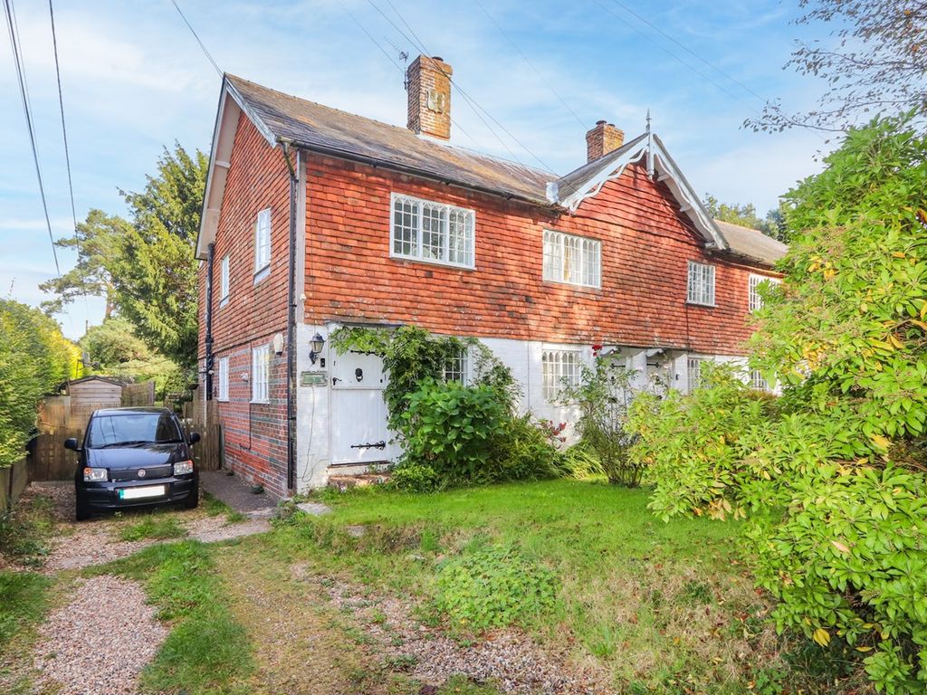 2 bed detached house for sale in Battle Road, Staplecross, Cripps