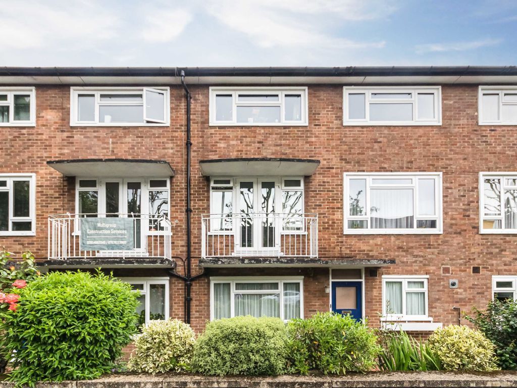 2 bed flat to rent in Maple Road, Surbiton KT6 Zoopla