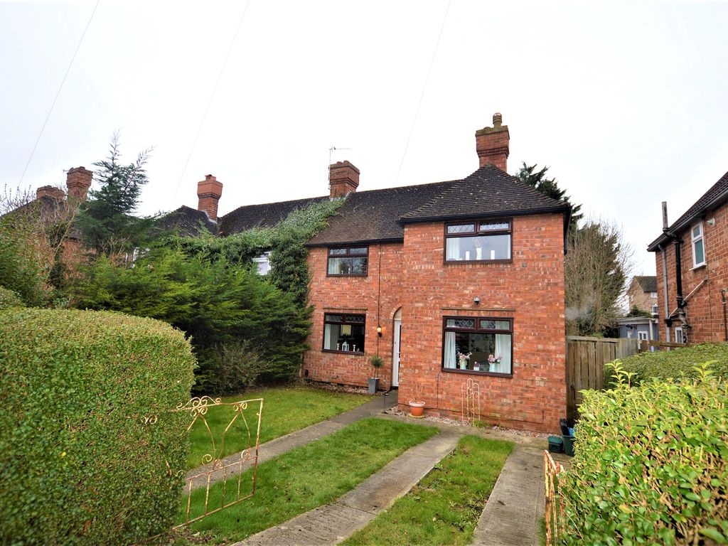 4 bed semidetached house for sale in Spenser Road, Cheltenham GL51, £