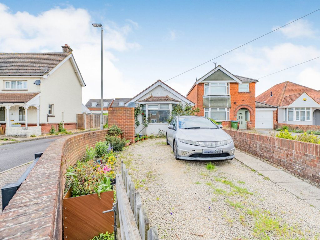 2 bed bungalow for sale in North East Road, Southampton, Hampshire SO19