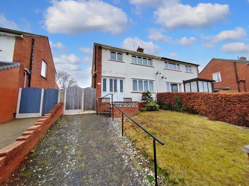 3 bed property for sale in Green Lane, Belle Vue, Carlisle CA2, £