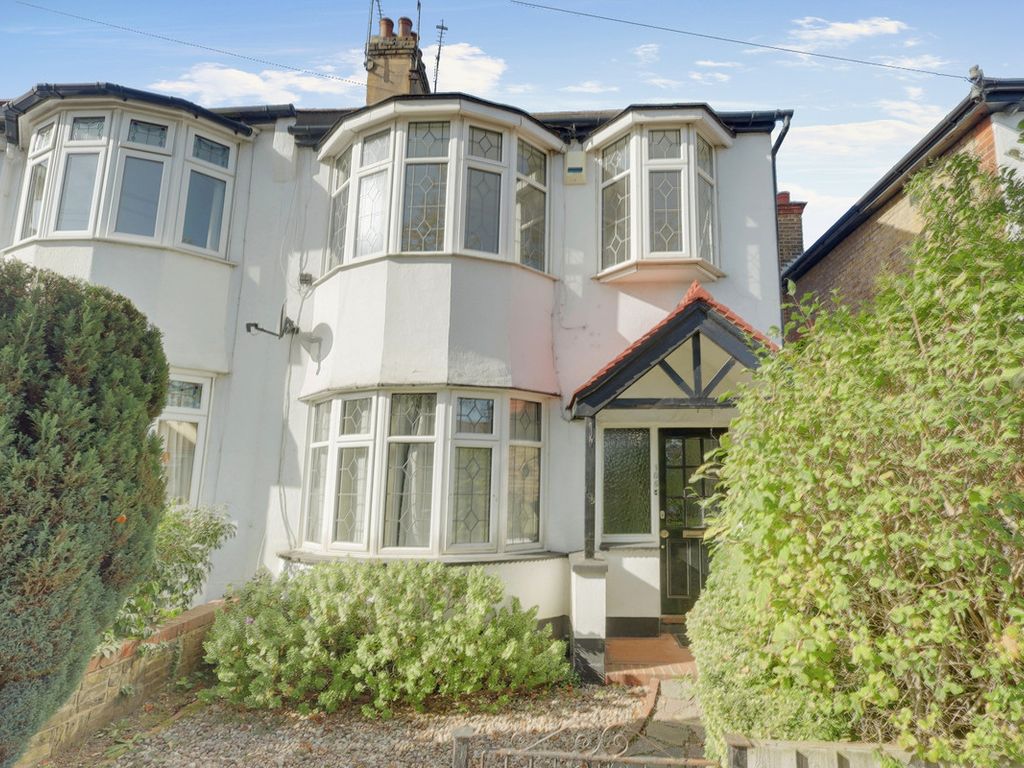 3 bed end terrace house for sale in Woodfield Park Drive, LeighOnSea