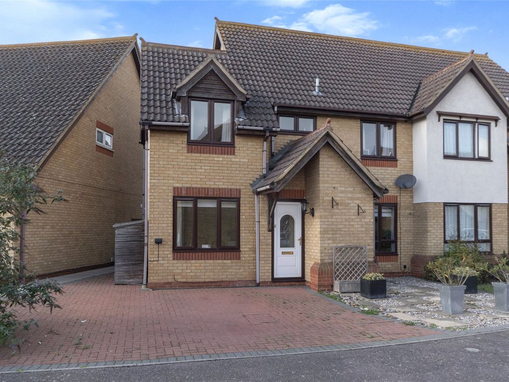 4 bed semidetached house for sale in Swift Close, Sandy SG19 Zoopla