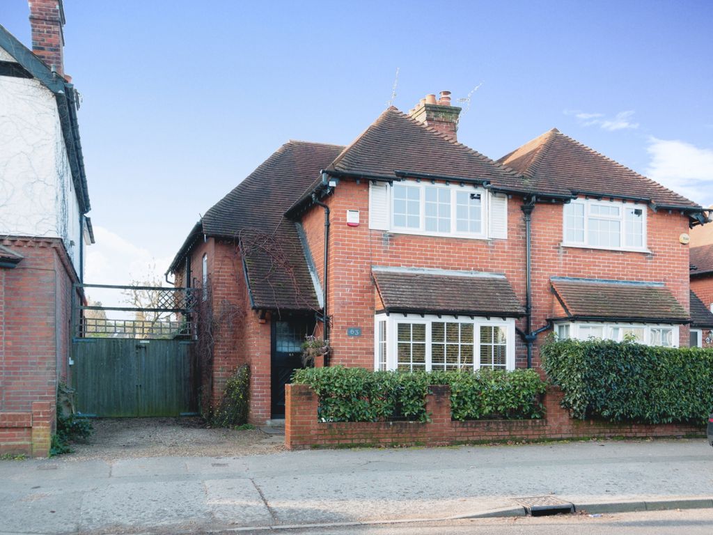 3 bed semidetached house for sale in Send Barns Lane, Send, Woking