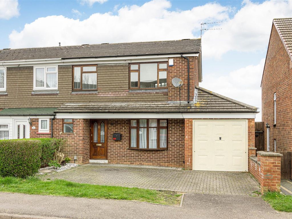 3 bed end terrace house for sale in Windsor Road, Wellingborough NN8 Zoopla