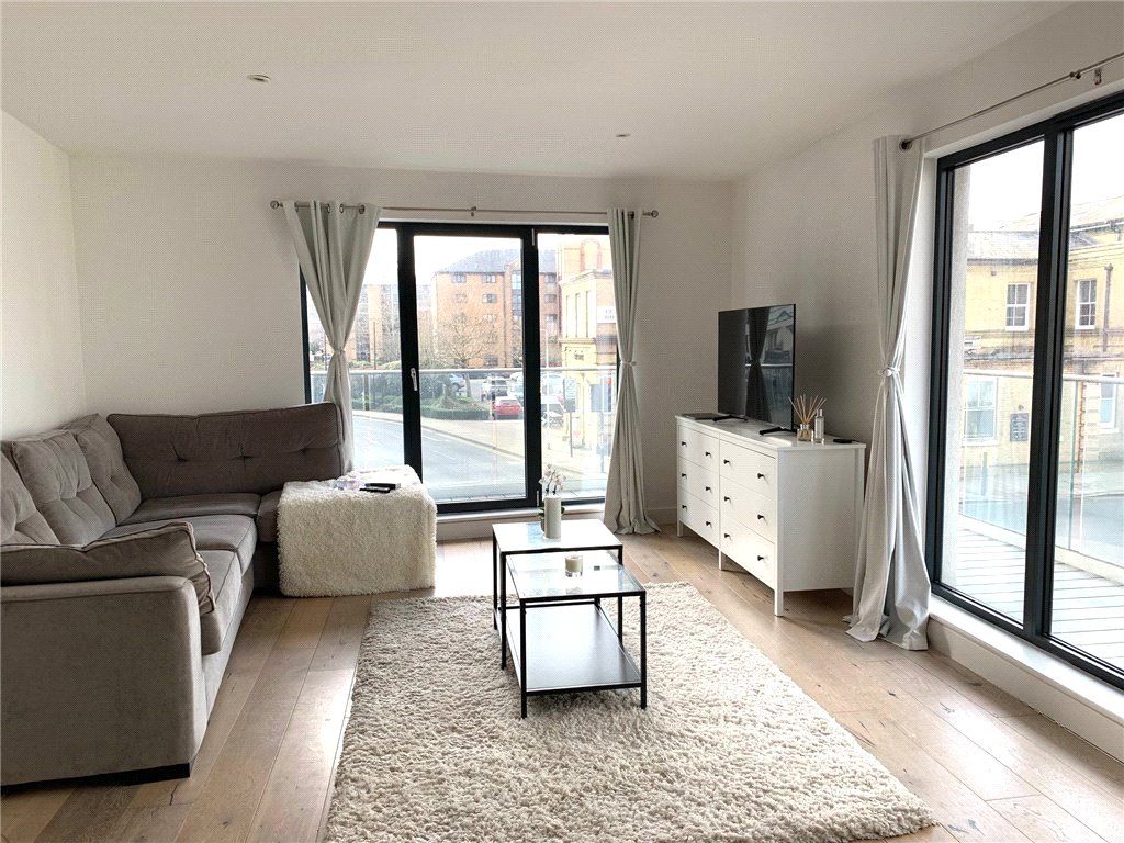 2 bed flat for sale in Royal Crescent Apartments, 1 Royal Crescent Road