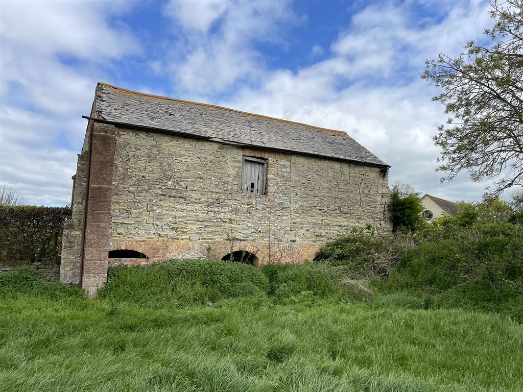 Land for sale in Shoreditch, Taunton TA3, £150,000 Zoopla