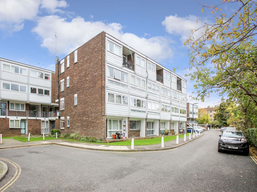 Fairlea Place, Ealing, London W5