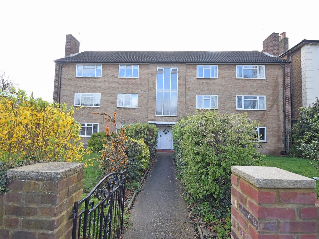 2 bed flat to rent in Belmont Road, Twickenham TW2 Zoopla