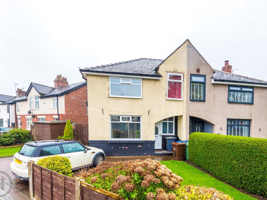 3 bed semidetached house to rent in Higher Green Lane, Tyldesley