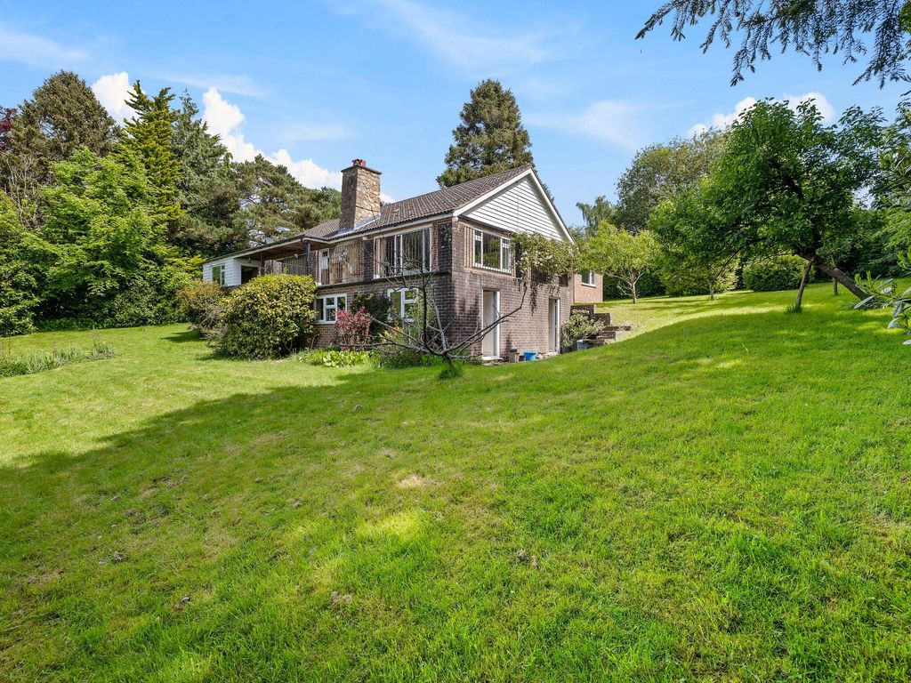 3 bed detached house for sale in Cansiron Lane, Ashurst Wood RH19, £