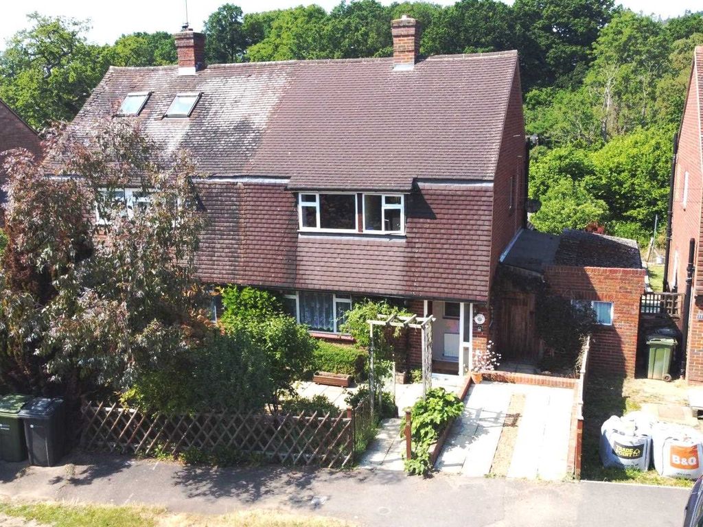 3 bed semidetached house for sale in Tillingbourne Road, Guildford GU4 Zoopla