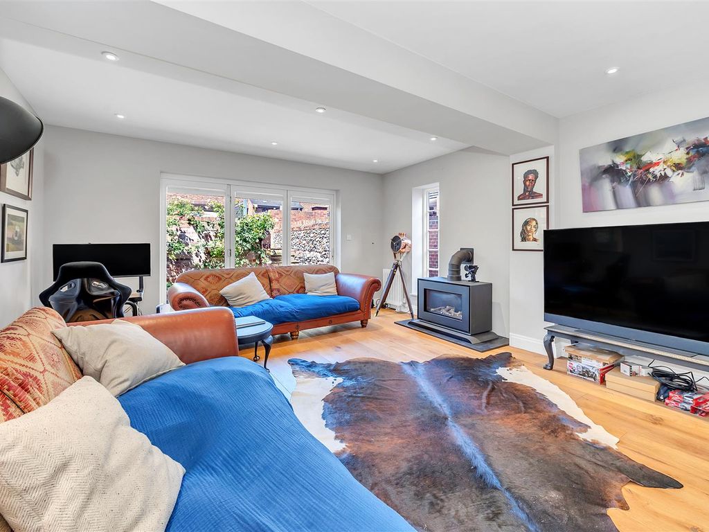 4 bed town house for sale in St. Andrews Street South, Bury St. Edmunds