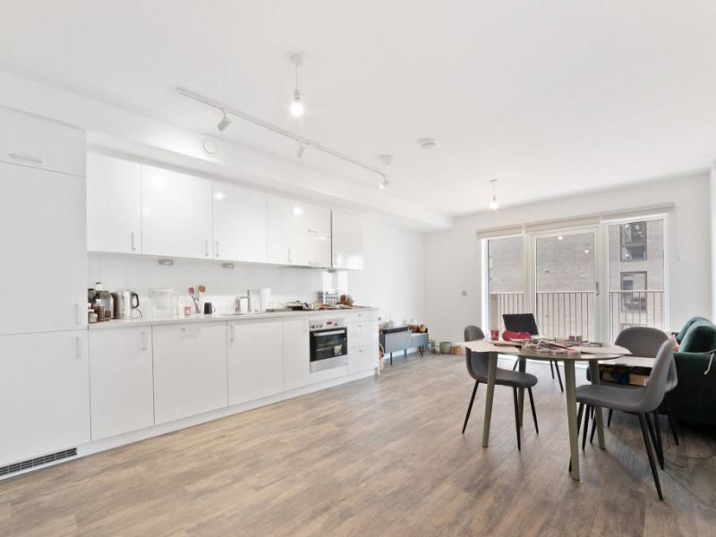 1 bed flat to rent in Millet Place, London E16 Zoopla