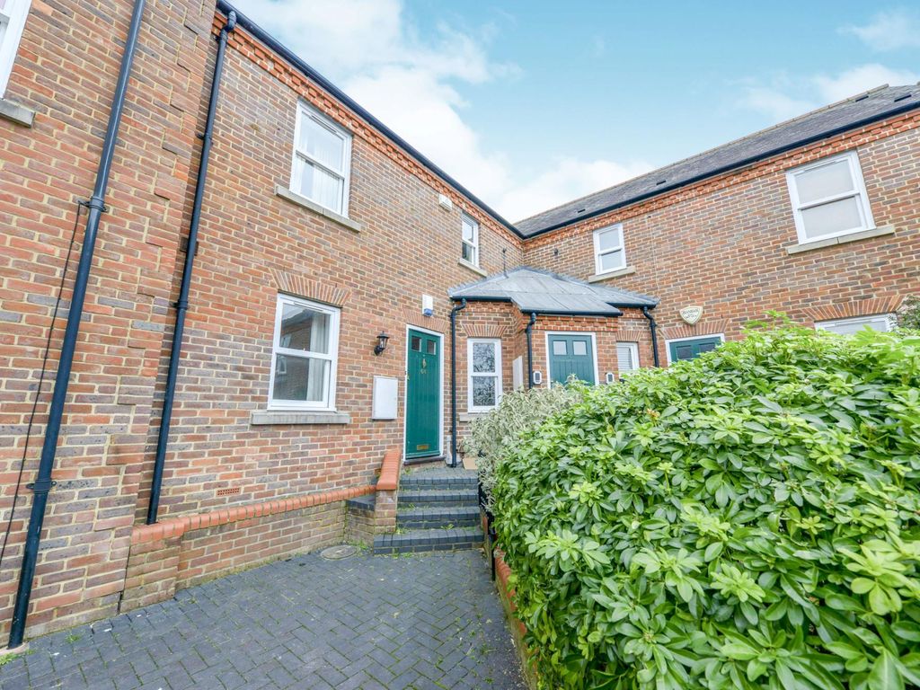 2 bed flat to rent in Pageant Road, St.Albans AL1 Zoopla