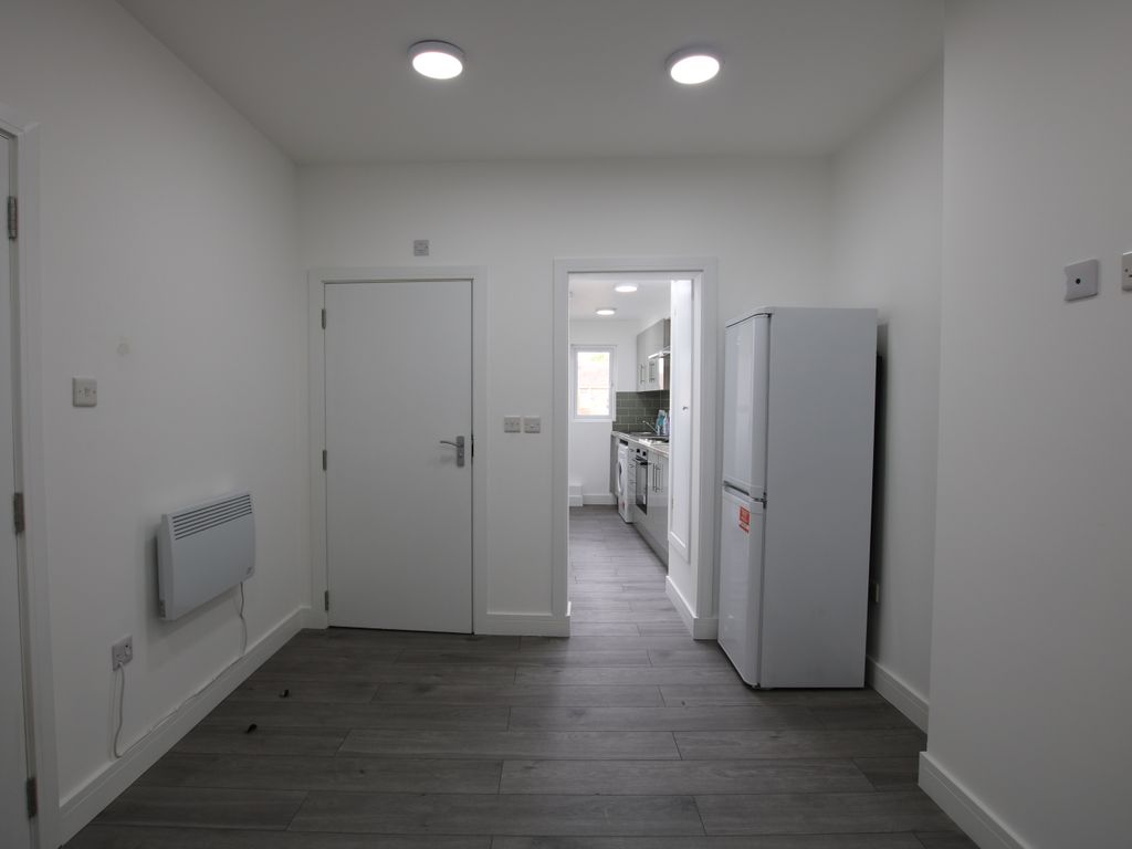 1 bed flat to rent in High Road, Willesden, London NW10 Zoopla