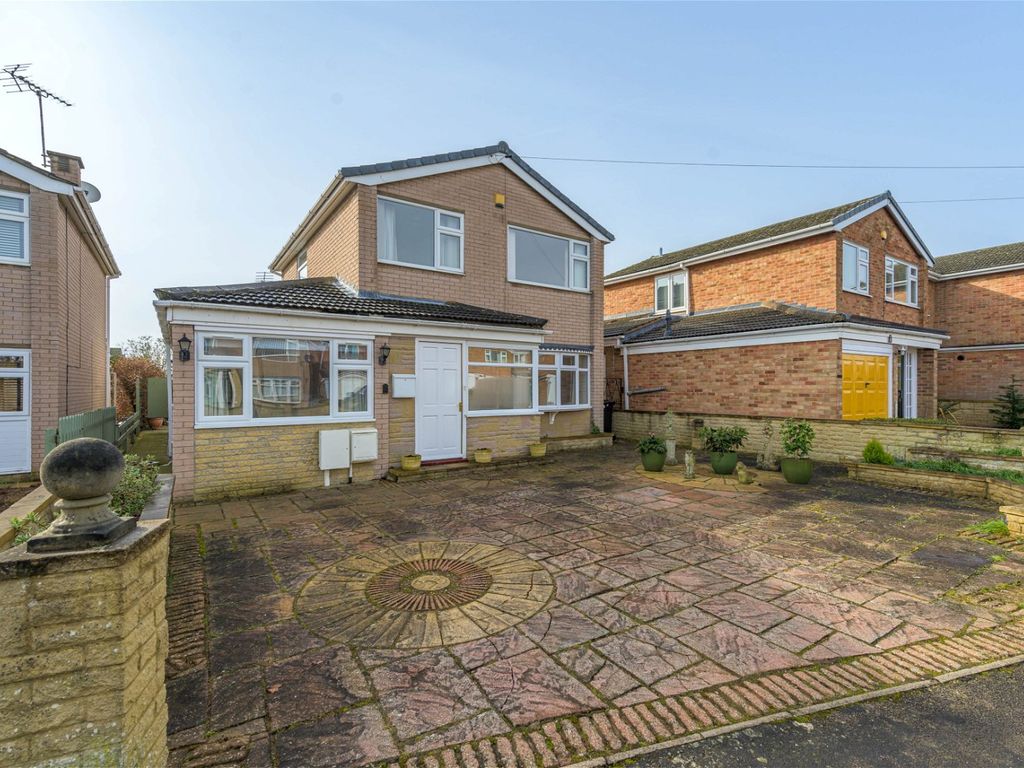 3 bed detached house for sale in Leys Close, Barrowby, Grantham NG32