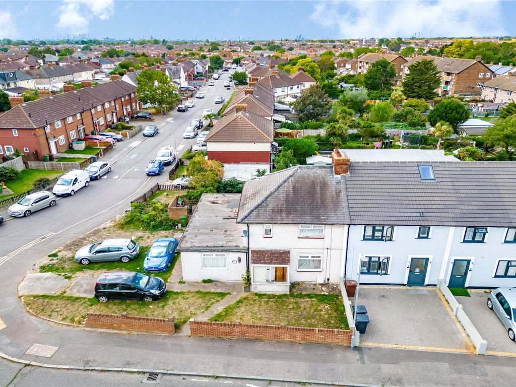 3 bed end terrace house for sale in Hardie Road, Dagenham RM10, £