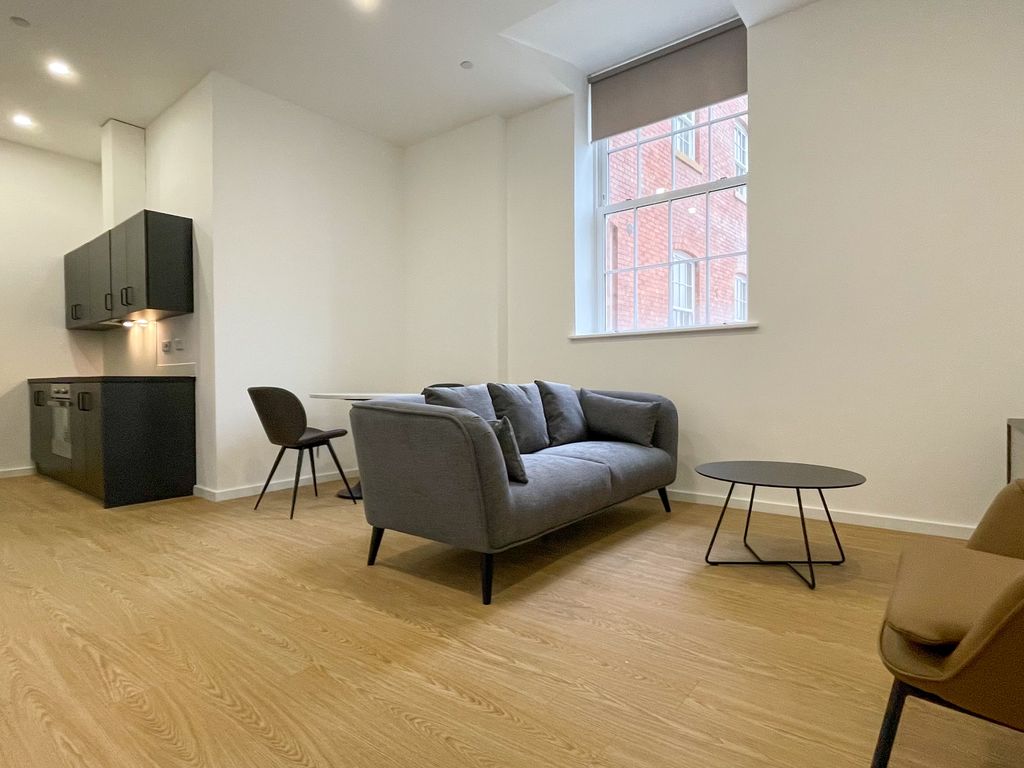 1 bed flat to rent in Deansgate, Bolton BL1, £915 pcm Zoopla