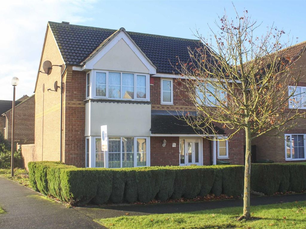 4 bed detached house to rent in Blanchland Circle, Monkston, Milton