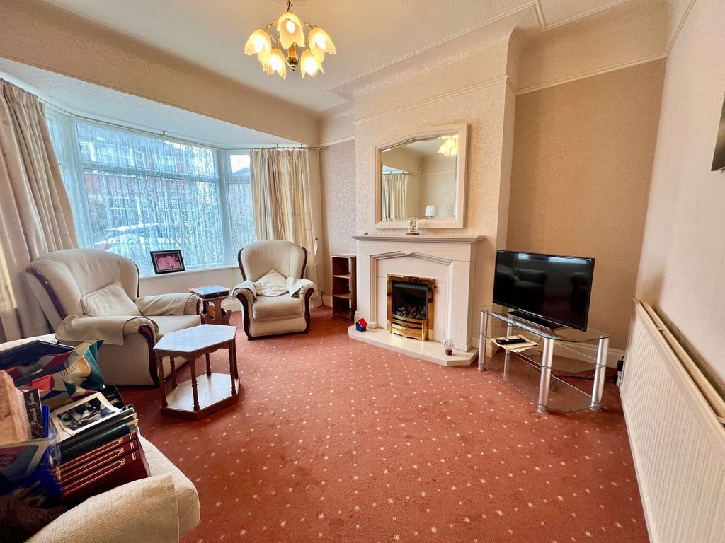 3 bed semidetached house for sale in Trevor Road, Swinton M27, £